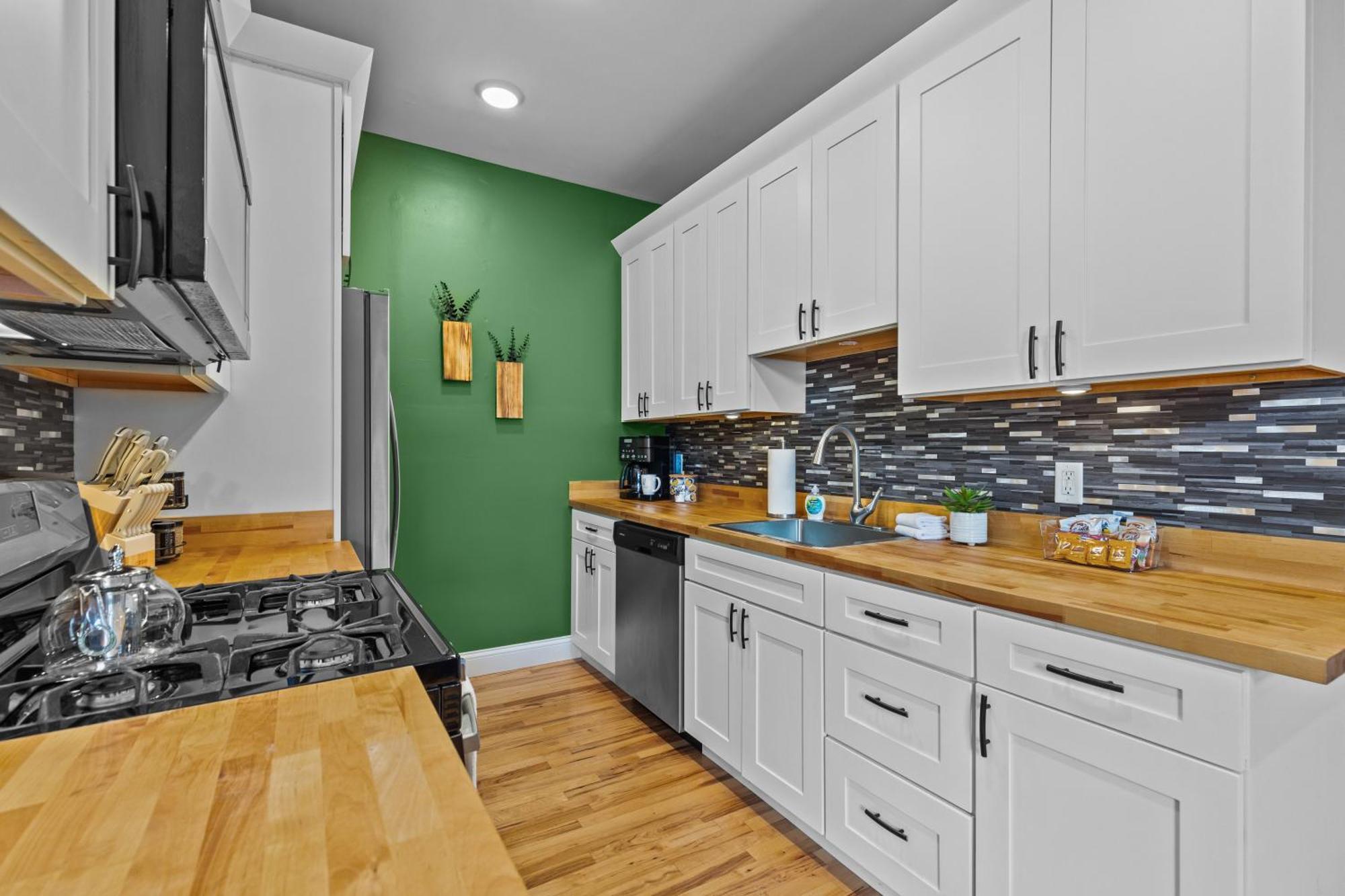 West End Whimsy | Jz Vacation Rentals Tower Grove ภายนอก รูปภาพ