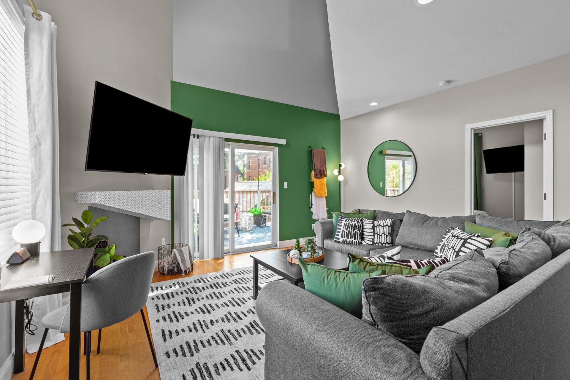 West End Whimsy | Jz Vacation Rentals Tower Grove ภายนอก รูปภาพ
