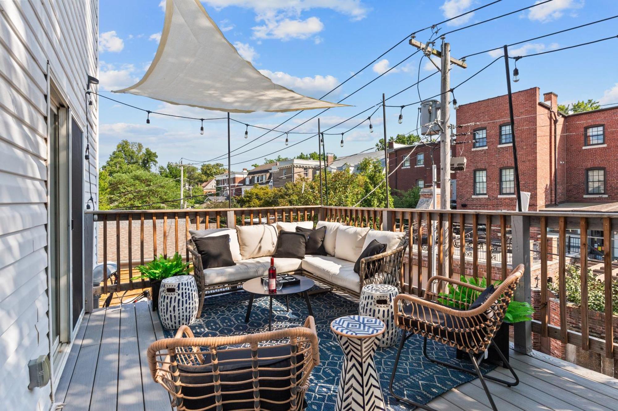 West End Whimsy | Jz Vacation Rentals Tower Grove ภายนอก รูปภาพ