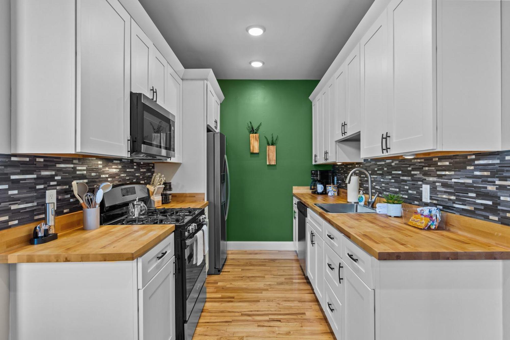 West End Whimsy | Jz Vacation Rentals Tower Grove ภายนอก รูปภาพ