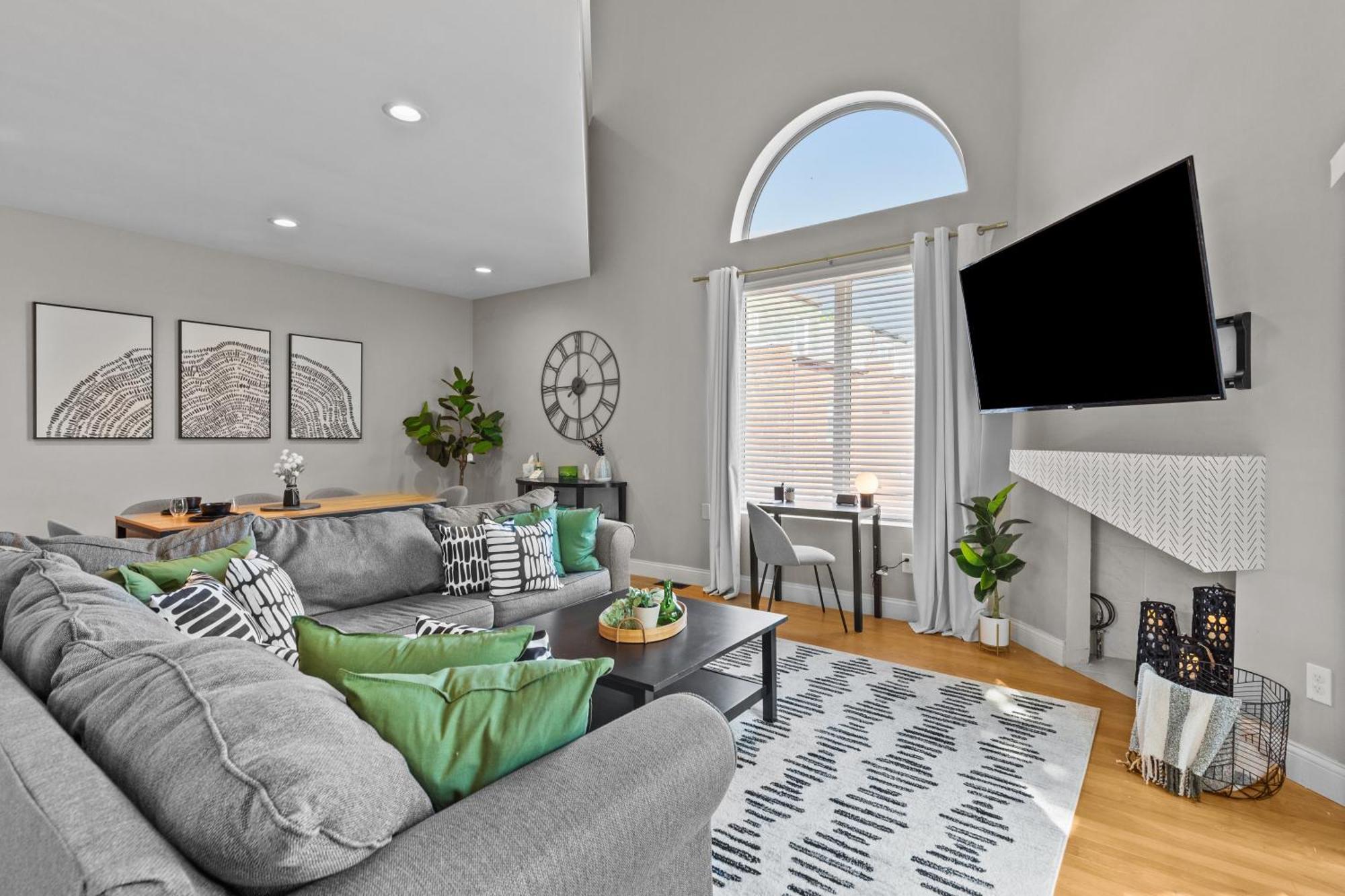 West End Whimsy | Jz Vacation Rentals Tower Grove ภายนอก รูปภาพ