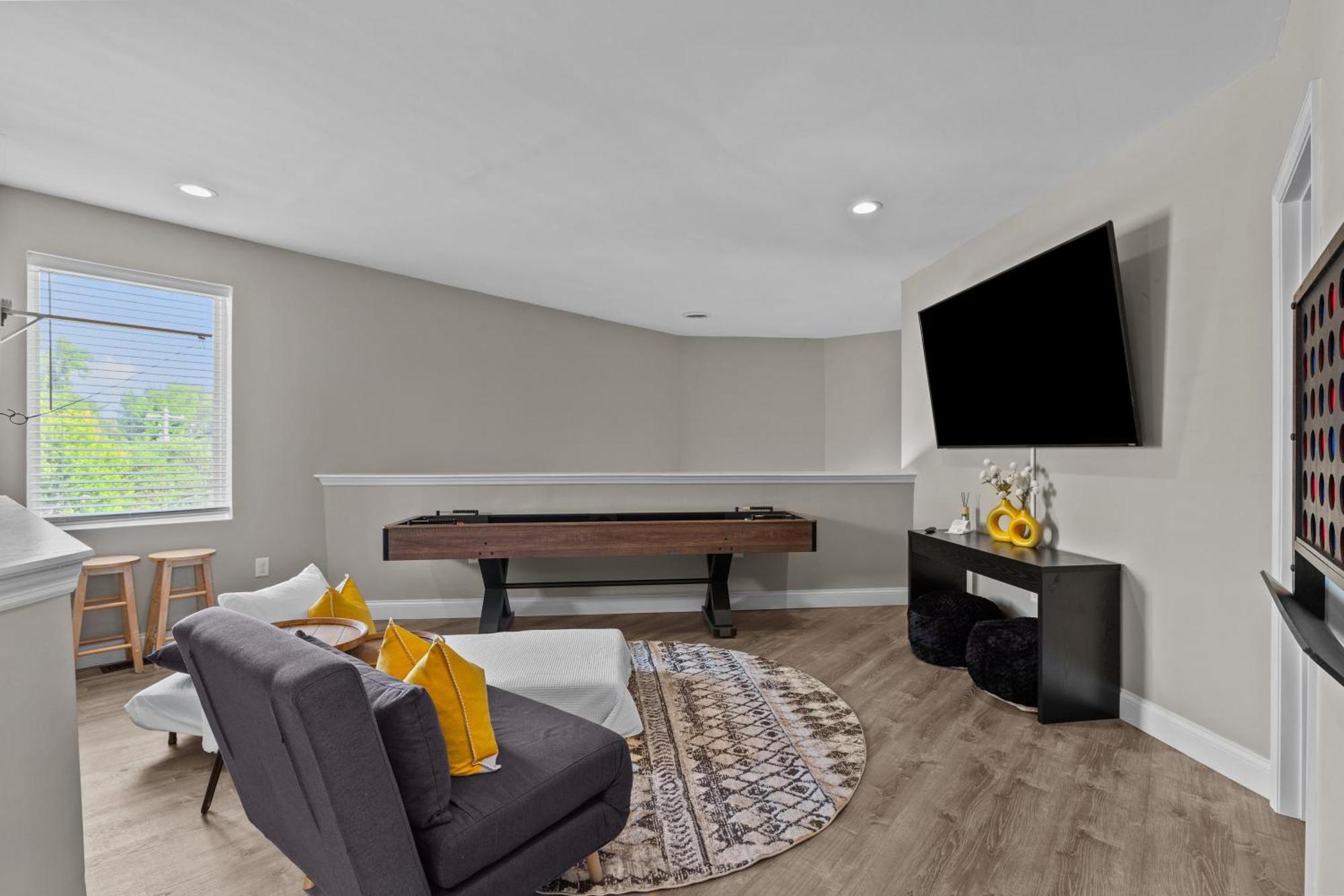 West End Whimsy | Jz Vacation Rentals Tower Grove ภายนอก รูปภาพ